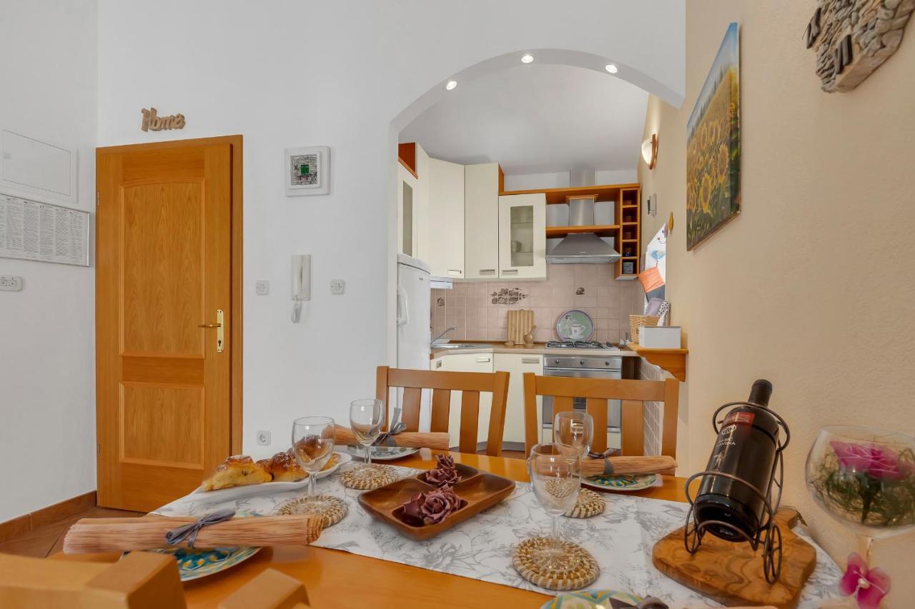Apartment Andrijasevic-City Center ماكارسكا المظهر الخارجي الصورة